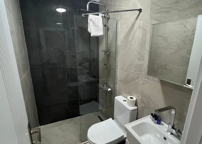 Cam 호텔 에드레미트