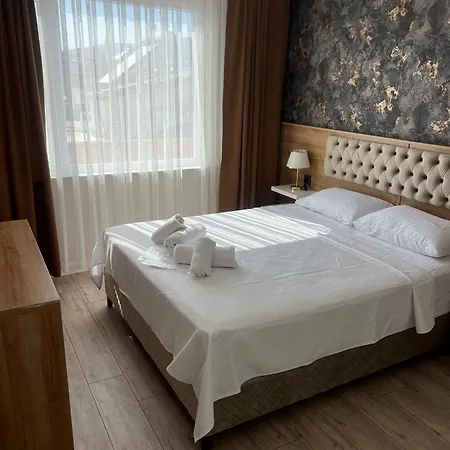 Cam Hotell Edremit (Balikesir)
