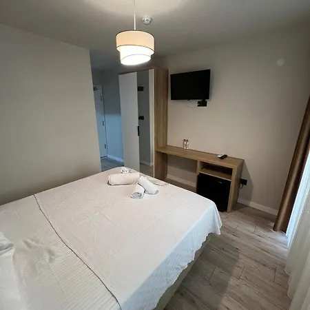 Cam Hotell Edremit (Balikesir)